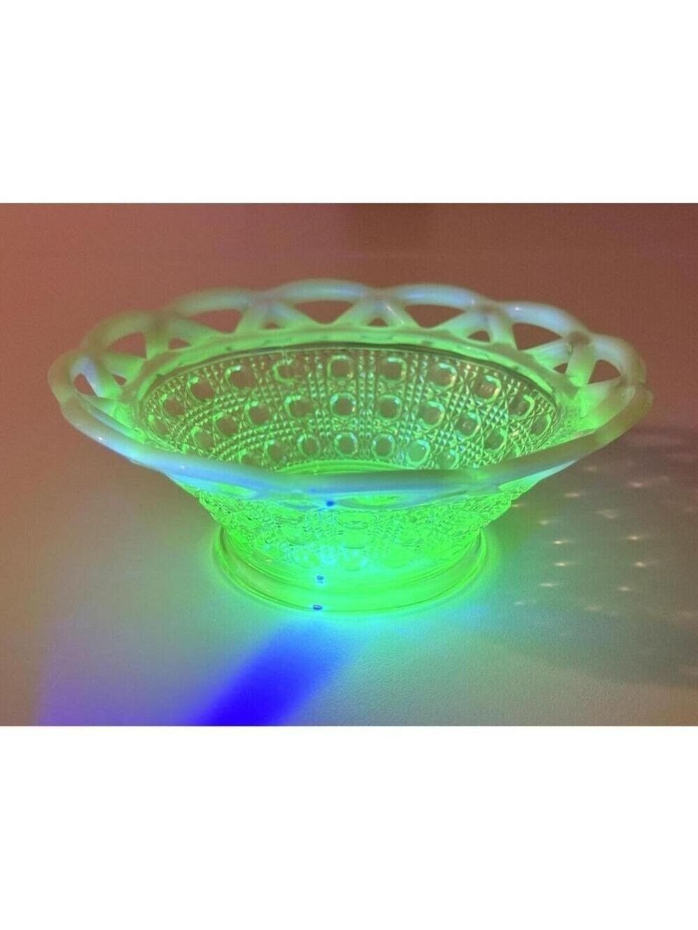 Green Uranium Vaseline Imperial Glass Katy Opalescent White Lace Edge Bowl